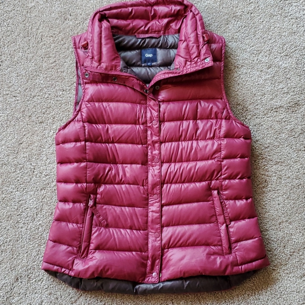 Women's Gap vest